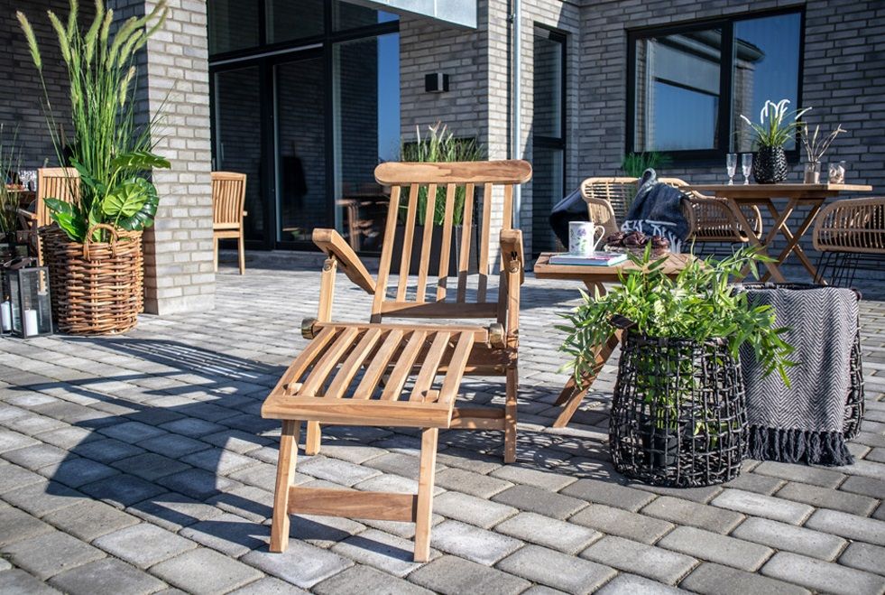 Arrecife Deck Chair, Teak