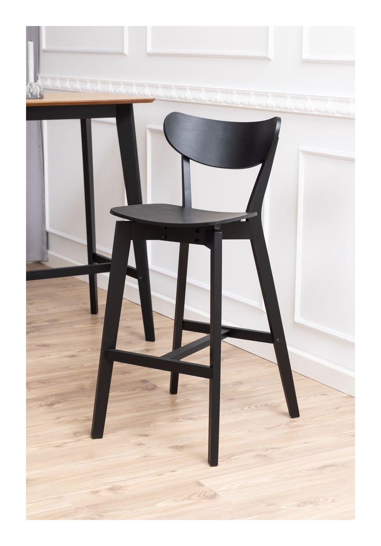 Roxby Barstool, svart tre