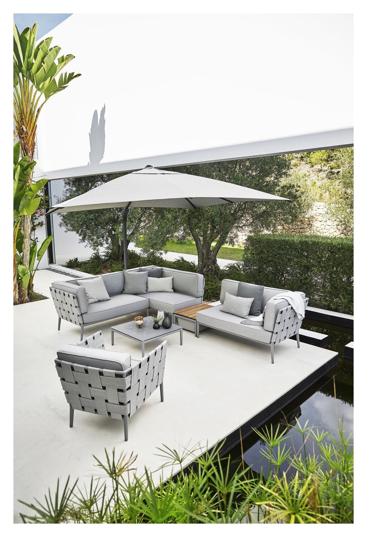 Cane-line Hyde Luxe Tilt Parasol 3x3 M, Silver