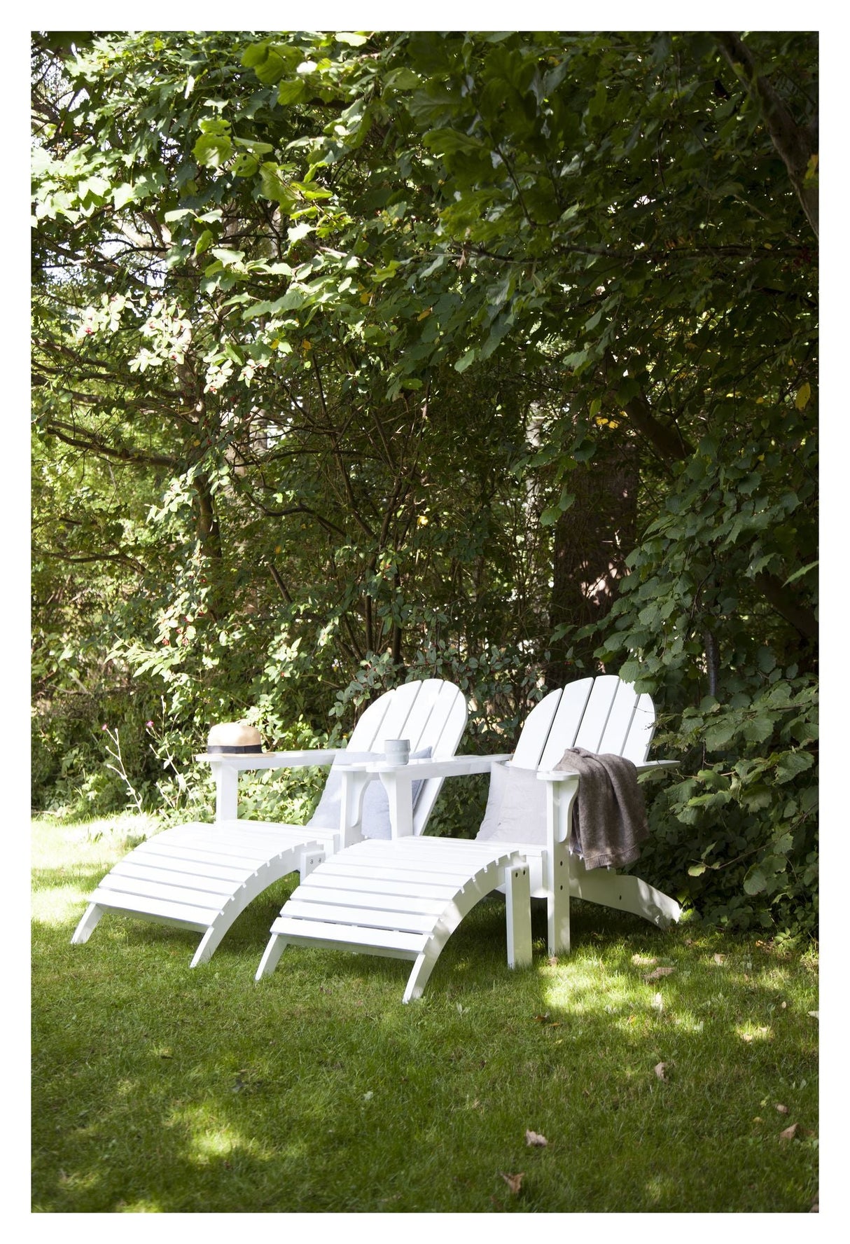 Adirondack Garden Chair, White Painted Mahogany