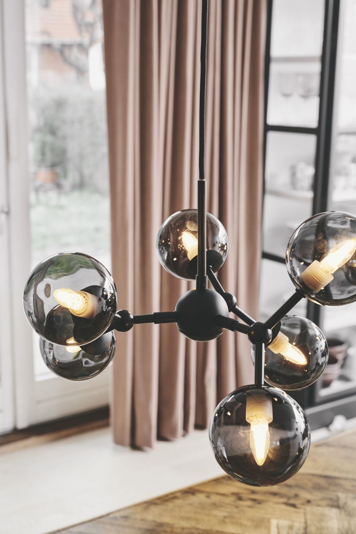 Halo Design Atom Chandelier Black/Smoke Glass