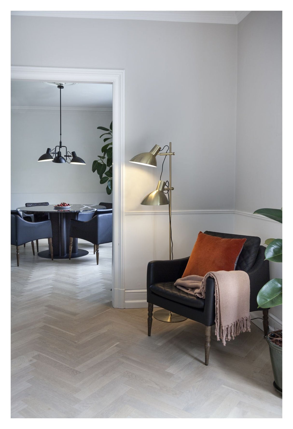 Halo Design Metropole taklampe, svart