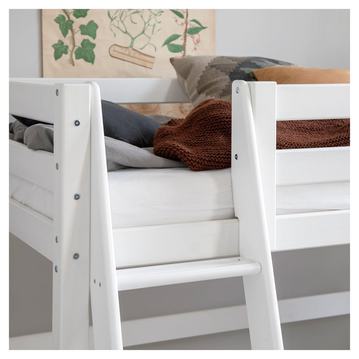 Eco Luxury Mid-Rise Bed with Ladder 90x200, White