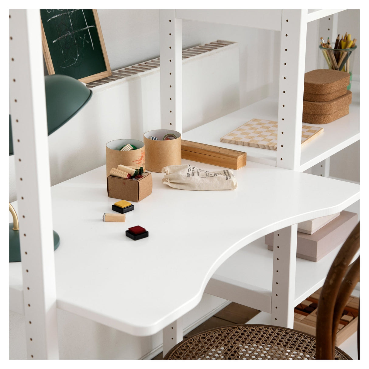 Hoppekids Storey Shelf - Seksjon w. 2 hyller og skrivebrett