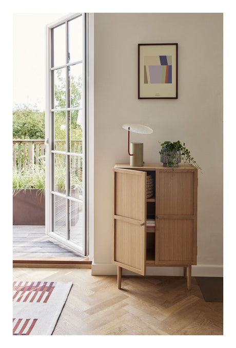 Candor Cabinet, naturen