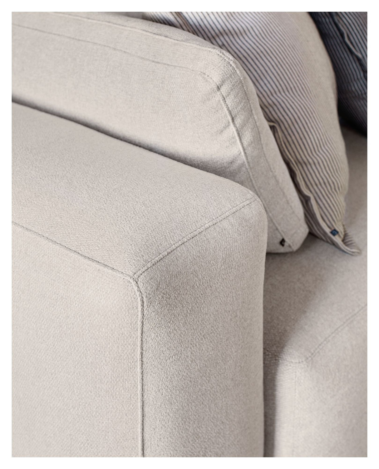 Blokkerer 4-personer. Hjørne sofa beige, 290x290