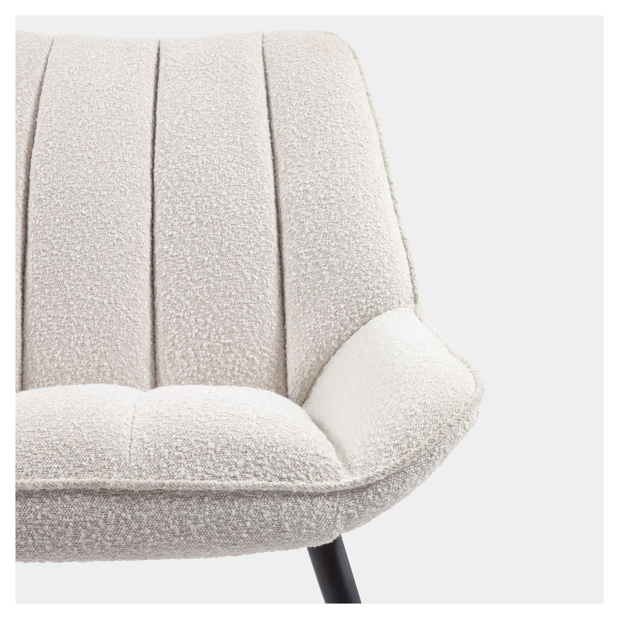 Marline Lounge Chair, White Lambskin Look/Black Metal