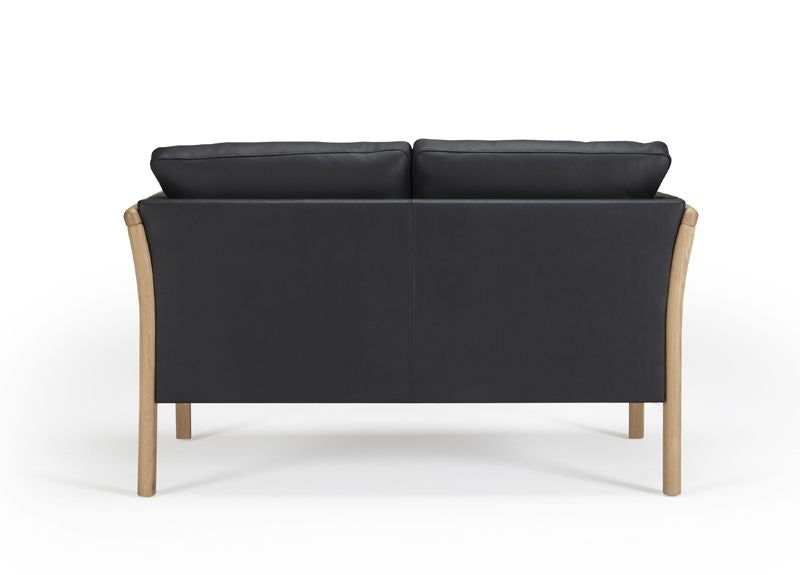 Aya 2 Pers. Sofa svart skinn, eik