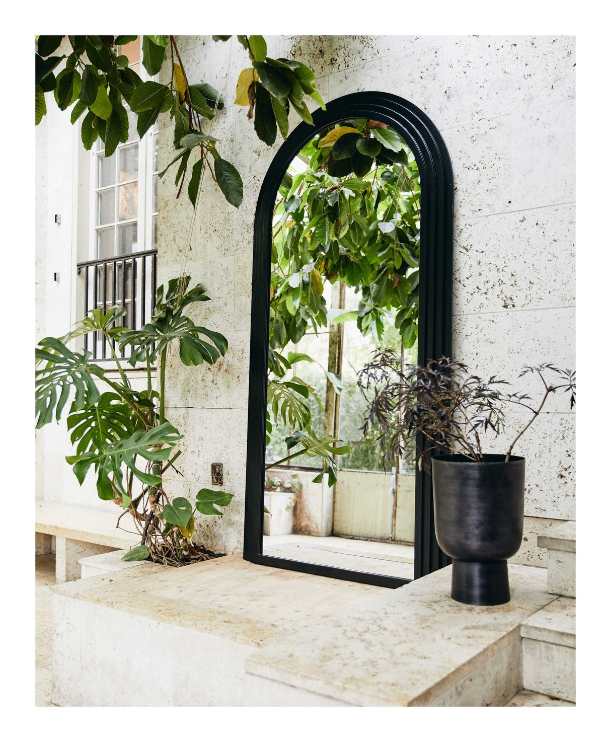 Falco Mirror med bue, Anthracite, H: 200cm