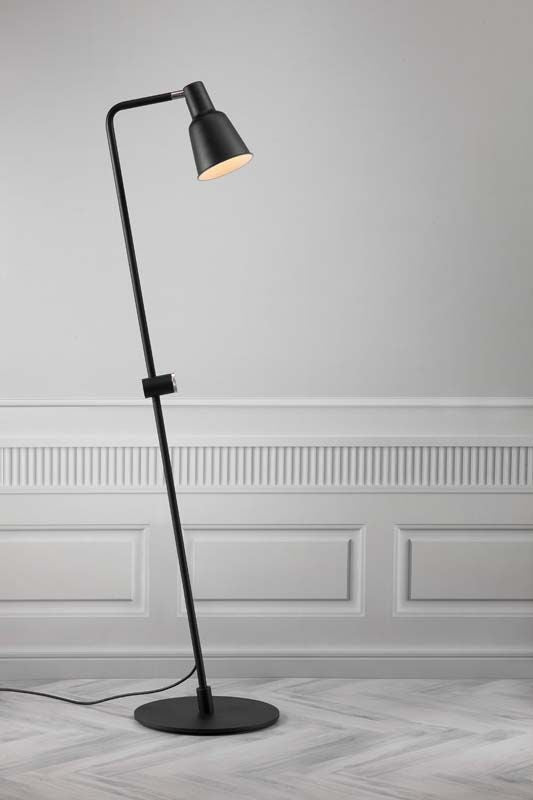 DFTP Patton Floor Lamp, svart