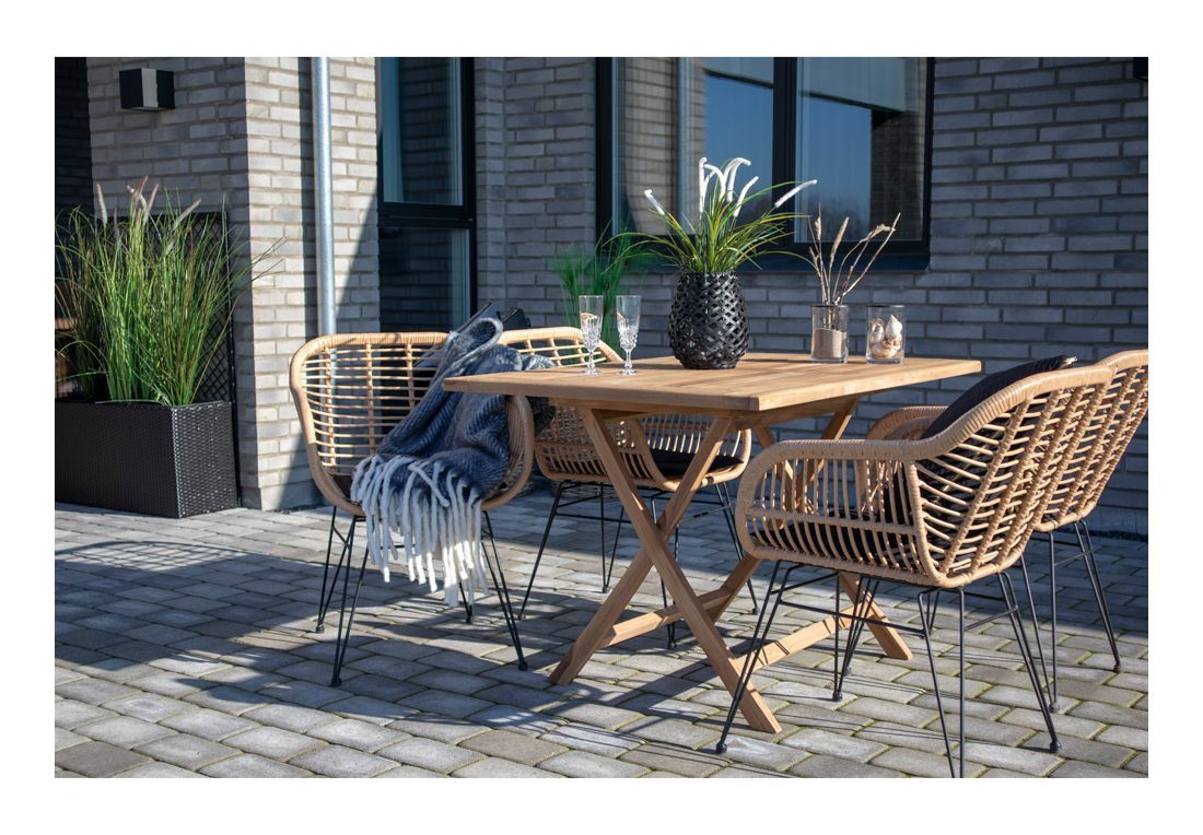 Oviedo Garden Table i teak 120x80