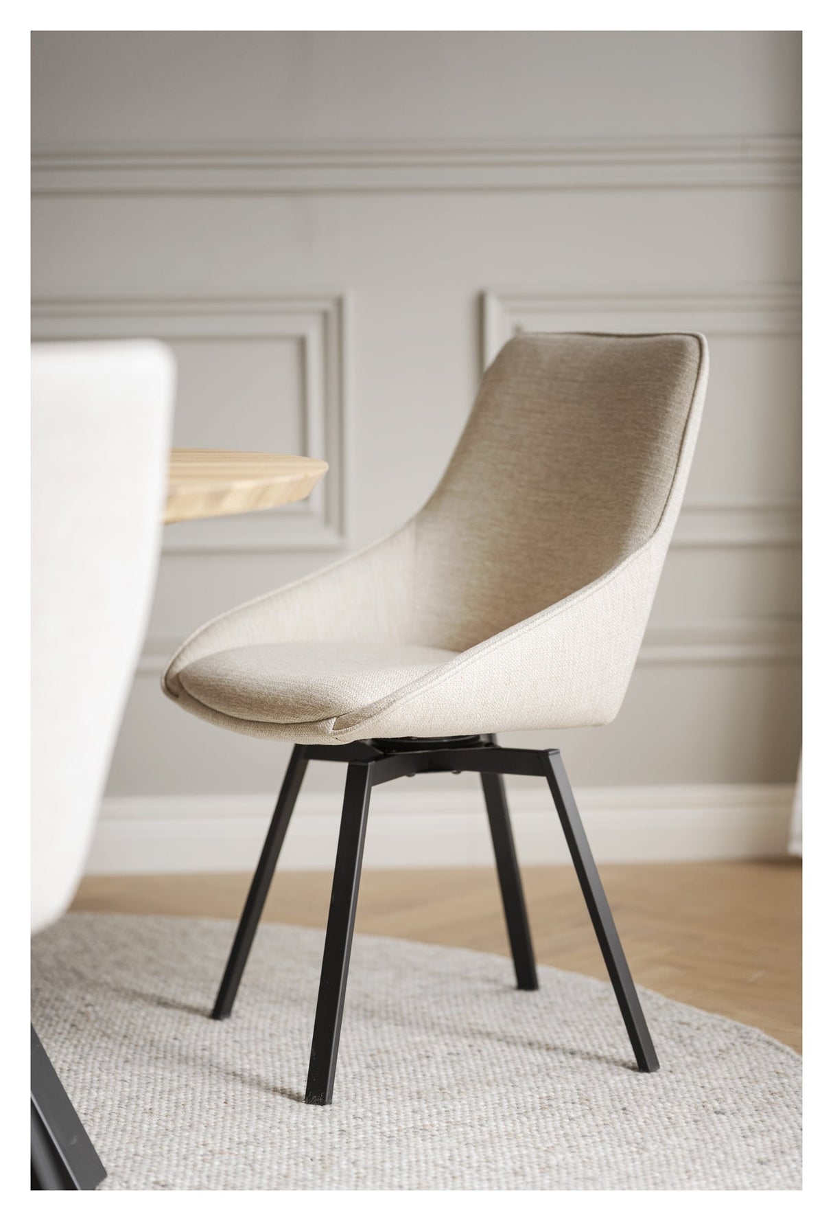 Alison, spisestuestol - lys beige/svart 