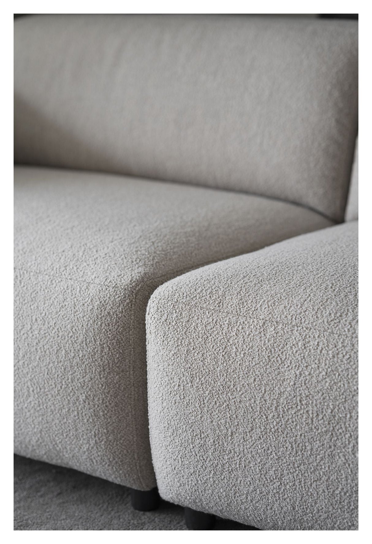 Willard sofa 3-seters, lett beige stoff