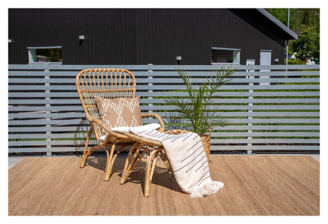 Ella Lounge Chair, rotting med off-white pute inkl. Fotskammel