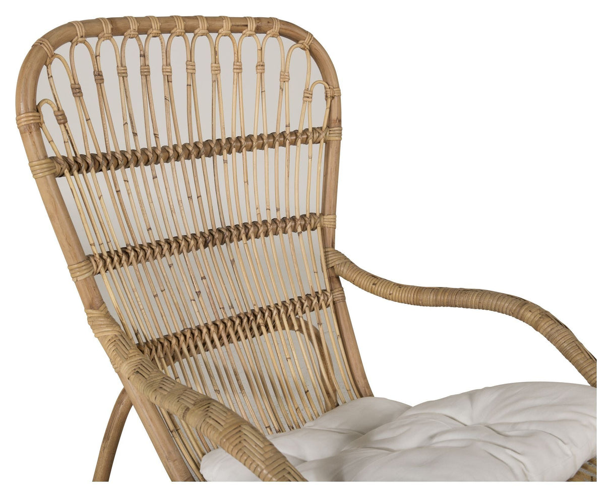 Ella Lounge Chair, rotting med off-white pute inkl. Fotskammel